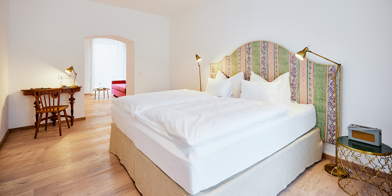 Goldener Hirsch Schlafzimmer